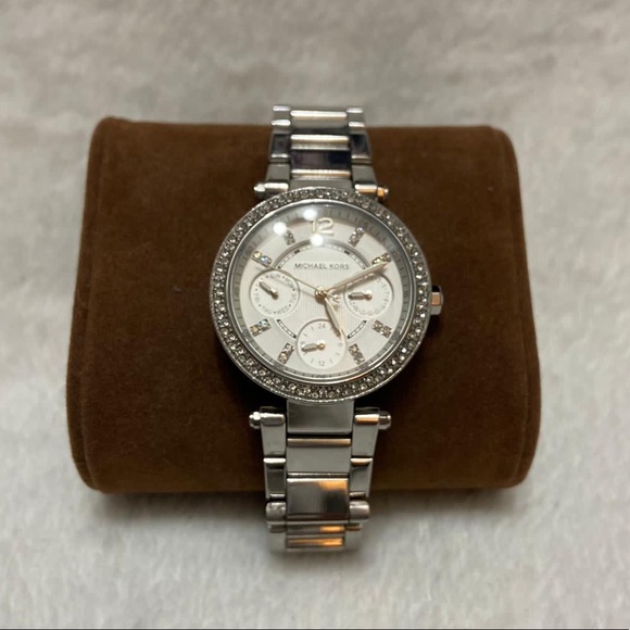 Michael Kors Stainless Steel Women’s Watch - Picture 3 of 4